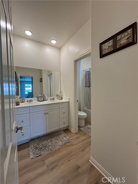 24657 Rockston Drive, Corona CA: https://media.crmls.org/medias/9b46eeb9-23f2-466f-a212-8edd32fddefc.jpg