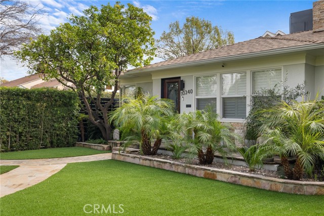 10340 Margate Street, North Hollywood CA: https://media.crmls.org/medias/9b48771d-4529-4257-bcaa-a251bdde3653.jpg
