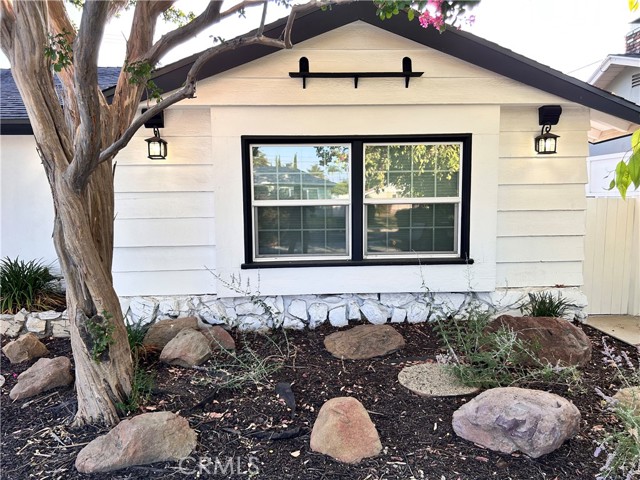 8541 Belmar Avenue, Northridge CA: https://media.crmls.org/medias/9b48db18-050b-4a0b-9fce-f2ce44e8f441.jpg