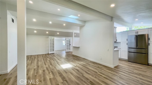 Detail Gallery Image 6 of 31 For 8742 Quakertown Ave, Northridge,  CA 91324 - 4 Beds | 2 Baths