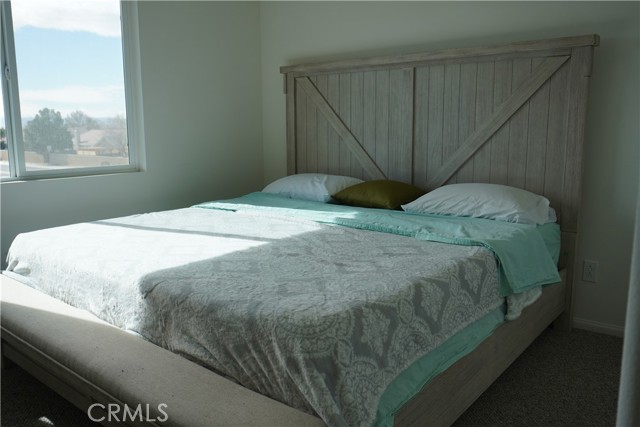 3452 Sonya, Rosamond CA: https://media.crmls.org/medias/9b4a26e6-b581-4c37-8400-a13c206124c0.jpg