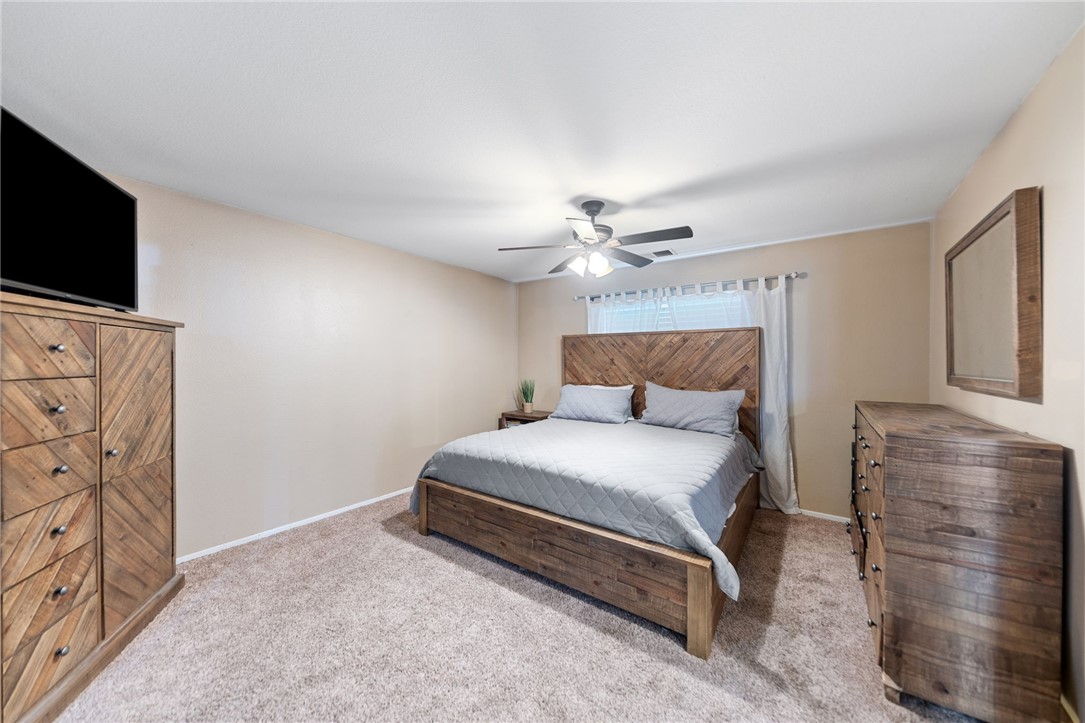 Detail Gallery Image 14 of 31 For 113 Fuerte Ct, Hemet,  CA 92545 - 3 Beds | 2/1 Baths