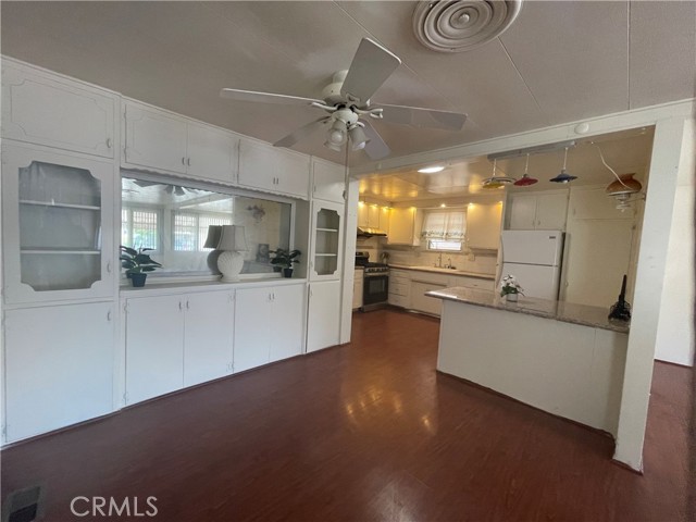 Detail Gallery Image 10 of 41 For 12220 5th #146,  Yucaipa,  CA 92399 - 3 Beds | 3 Baths