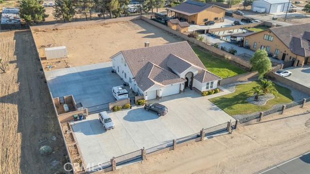 1532 W Avenue N, Palmdale CA: https://media.crmls.org/medias/9b4ba189-7ad7-460e-8698-fbae2ed34f0b.jpg