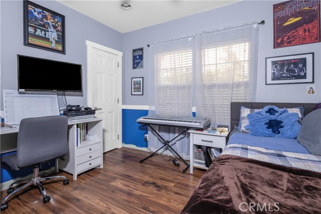 Detail Gallery Image 7 of 21 For 815 E Magnolia, Burbank,  CA 91501 - 4 Beds | 2 Baths