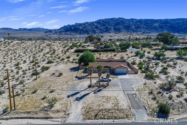 73255 Two Mile Road, 29 Palms CA: https://media.crmls.org/medias/9b4c880b-3208-437e-95c3-5380cb690444.jpg