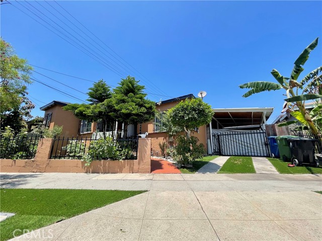 Detail Gallery Image 3 of 27 For 2609 Hyde Park Bld, Los Angeles,  CA 90043 - 2 Beds | 1 Baths