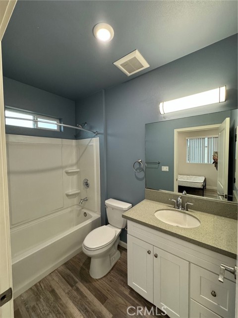 Detail Gallery Image 27 of 32 For 621 1/2 N Normandie Ave, Los Angeles,  CA 90004 - 4 Beds | 4 Baths