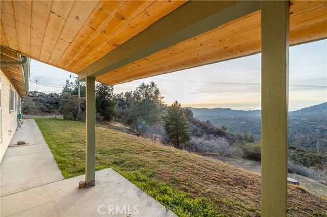 Detail Gallery Image 4 of 62 For 45183 Sno Flake Ln, Ahwahnee,  CA 93601 - 4 Beds | 3 Baths