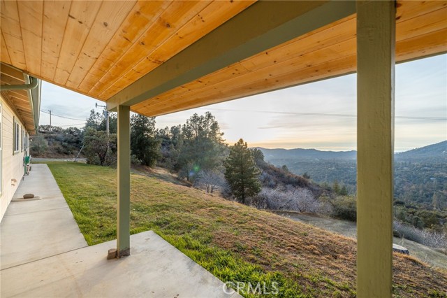 Detail Gallery Image 4 of 62 For 45183 Sno Flake Ln, Ahwahnee,  CA 93601 - 4 Beds | 3 Baths