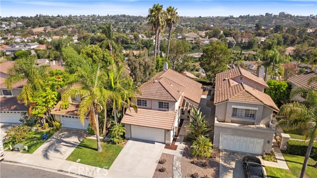 24572 Via Del Oro, Laguna Niguel CA: https://media.crmls.org/medias/9b4d993a-5c19-4bd9-a1a9-c727fa5ecf16.jpg