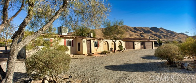 Detail Gallery Image 1 of 67 For 9525 Joshua St, Apple Valley,  CA 92308 - 3 Beds | 2 Baths