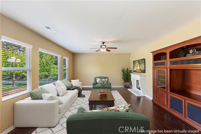 16183 Village Meadow Drive, Riverside CA: https://media.crmls.org/medias/9b4f1fd6-e0ac-44e7-a771-e15d4f736984.jpg