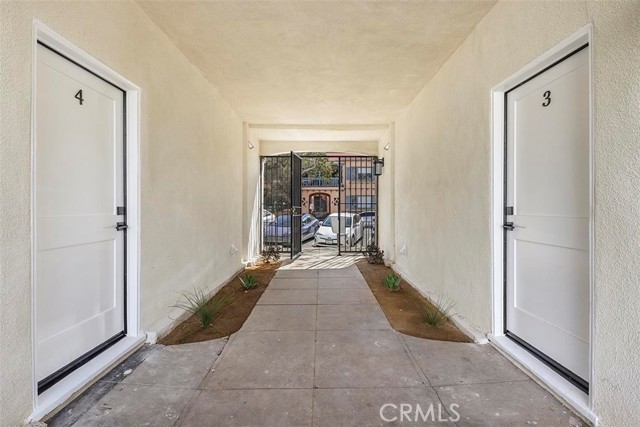Image 20 of 21 For 1237 1st Street