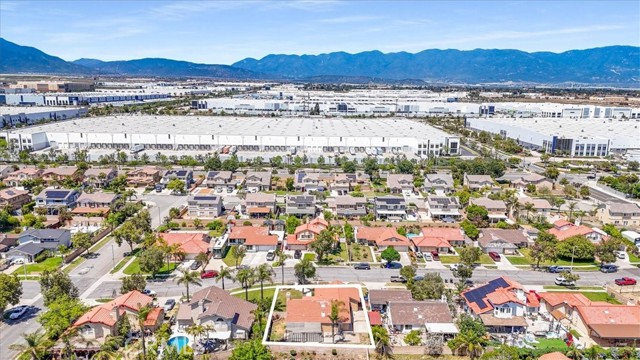 Detail Gallery Image 42 of 45 For 18233 Montgomery Ave, Fontana,  CA 92336 - 4 Beds | 2 Baths