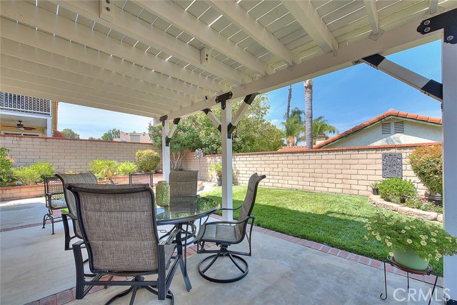 13563 Meadow Crest Drive, Chino Hills CA: https://media.crmls.org/medias/9b508f93-f7c8-435d-a893-b7723807fc86.jpg