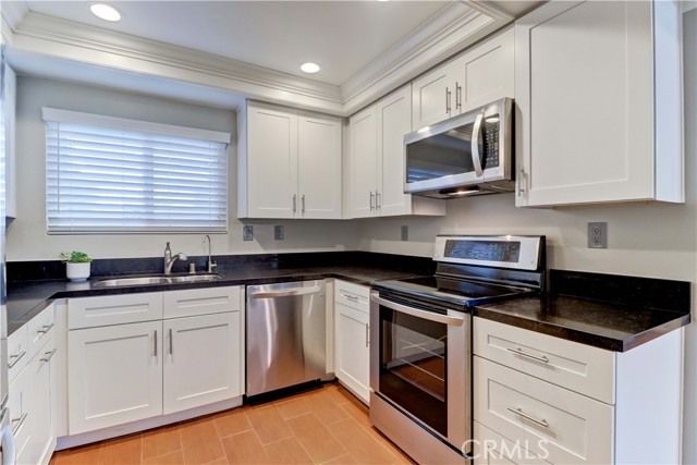 5371 Punta Alta, Laguna Woods CA: https://media.crmls.org/medias/9b50fcb2-f03a-417c-b3be-1c731ab76d74.jpg
