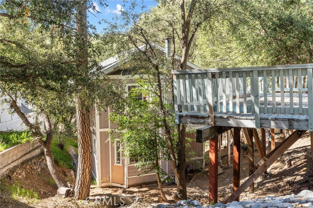 Detail Gallery Image 18 of 18 For 23561 Short Way, Crestline,  CA 92325 - 3 Beds | 1/1 Baths