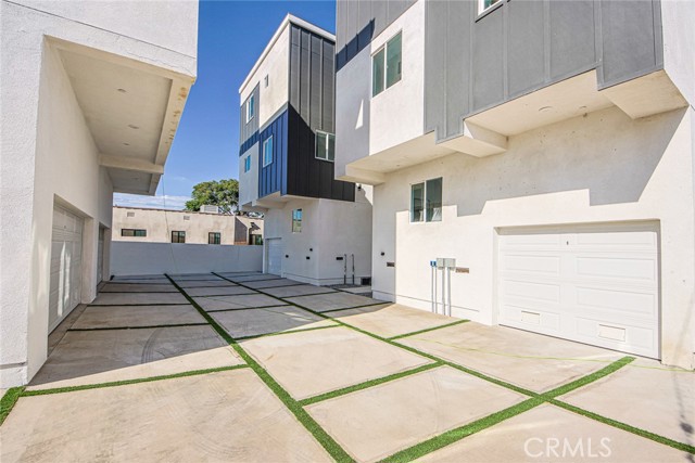 3442 Potomac Avenue, Los Angeles, California 90016, ,Multi-Family,For Sale,Potomac,BB25047888