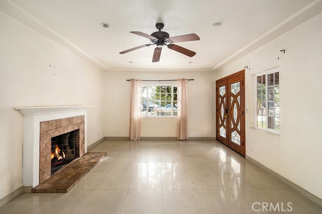 Detail Gallery Image 11 of 44 For 10933 Sampson Ave, Lynwood,  CA 90262 - 3 Beds | 2 Baths