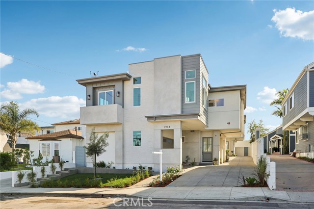 Detail Gallery Image 2 of 52 For 1914 Belmont Ln a,  Redondo Beach,  CA 90278 - 4 Beds | 3/1 Baths