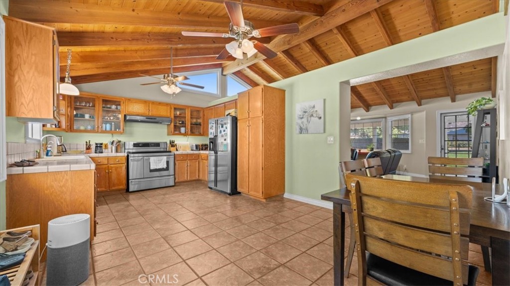 MLS #CV25268830 image #11