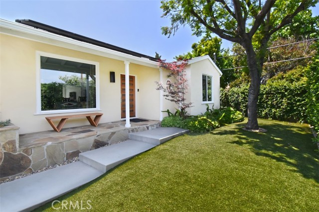 Detail Gallery Image 5 of 47 For 4043 Willowcrest Ave, Studio City,  CA 91604 - 4 Beds | 3 Baths