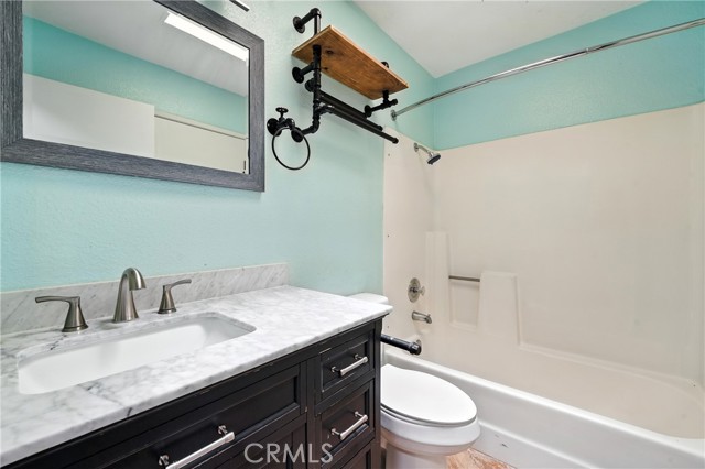 Detail Gallery Image 14 of 26 For 13036 Petaluma Rd, Victorville,  CA 92392 - 3 Beds | 2 Baths