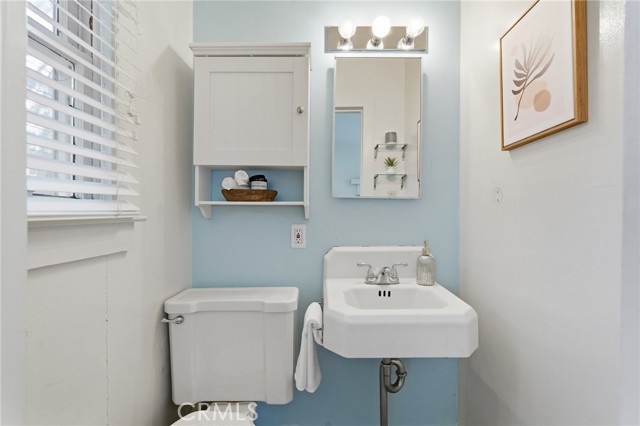 Detail Gallery Image 10 of 27 For 236 West 1st Avenue, Chico,  CA 95926 - 3 Beds | 1/1 Baths