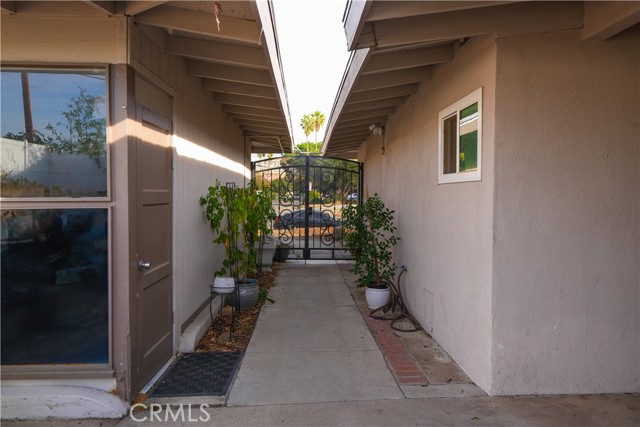 Detail Gallery Image 2 of 22 For 5724 Palomar Ave, San Bernardino,  CA 92404 - 3 Beds | 2 Baths