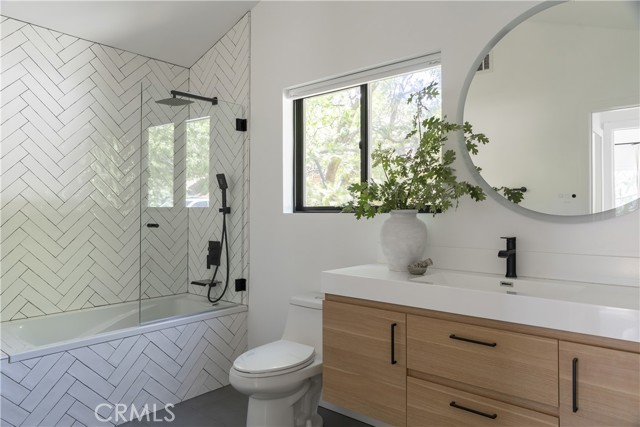27792 West Shore Road, Lake Arrowhead CA: https://media.crmls.org/medias/9b55c6b2-257c-409e-a816-a92f4e160a9f.jpg