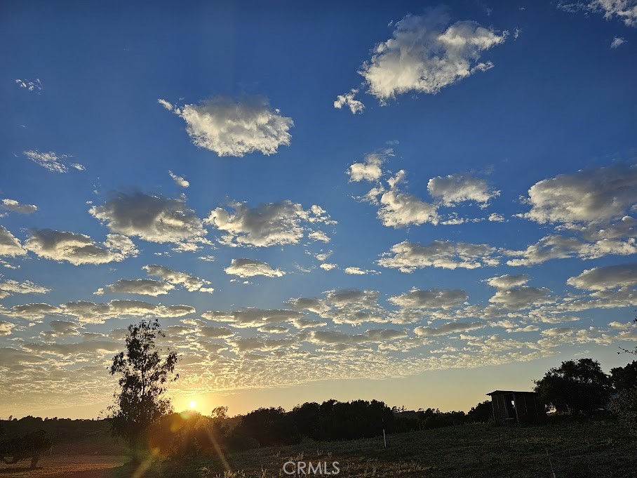https://media.crmls.org/medias/9b55eca2-f5cb-4db4-8e17-90b47ad16a8b.jpg?preset=X-Large
