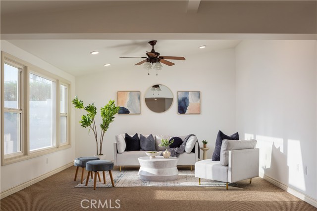Detail Gallery Image 2 of 31 For 521 S Dustin Pl, Anaheim,  CA 92806 - 3 Beds | 2 Baths