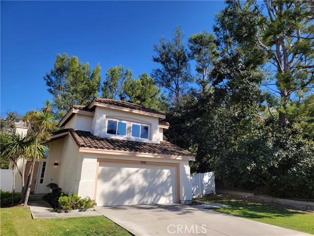 Detail Gallery Image 2 of 34 For 7890 E Viewmount Ct, Anaheim Hills,  CA 92808 - 3 Beds | 2/1 Baths