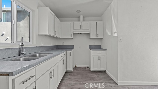 Detail Gallery Image 10 of 33 For 809 N Tamarind Ave, Compton,  CA 90220 - – Beds | – Baths