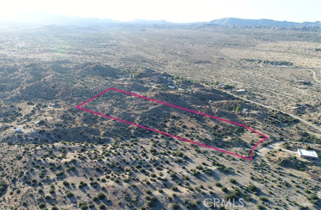 Detail Gallery Image 15 of 19 For 7 Ac Oak Dr, Pioneertown,  CA 92268 - – Beds | – Baths