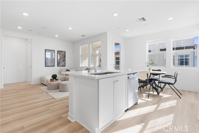 Detail Gallery Image 7 of 75 For 1300 Lasso Way #305,  Rancho Mission Viejo,  CA 92694 - 2 Beds | 2 Baths