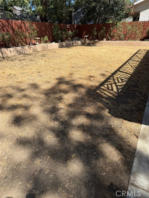 Detail Gallery Image 21 of 22 For 7049 De Celis Pl, Van Nuys,  CA 91406 - 4 Beds | 3 Baths