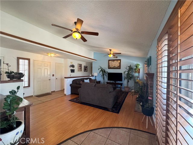 Detail Gallery Image 7 of 24 For 7446 Bangor Ave, Hesperia,  CA 92345 - 3 Beds | 2 Baths