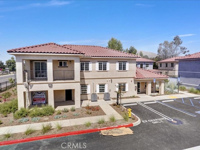 Detail Gallery Image 1 of 7 For 23782 Hemlock Ave #6,  Moreno Valley,  CA 92557 - 3 Beds | 2 Baths