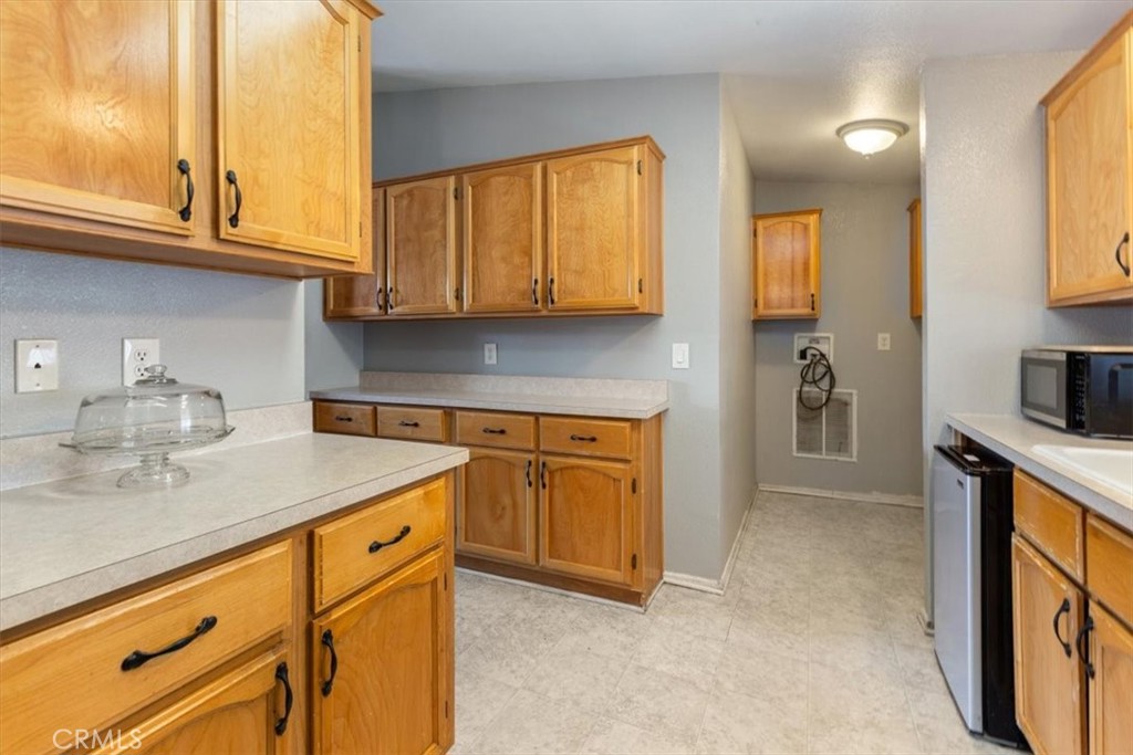 9080 Bloomfield Avenue 141