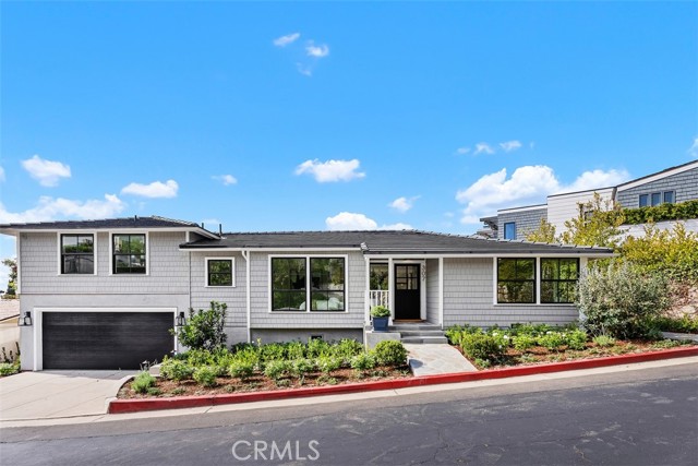 Detail Gallery Image 2 of 48 For 307 Emerald Bay, Laguna Beach,  CA 92651 - 5 Beds | 4/1 Baths