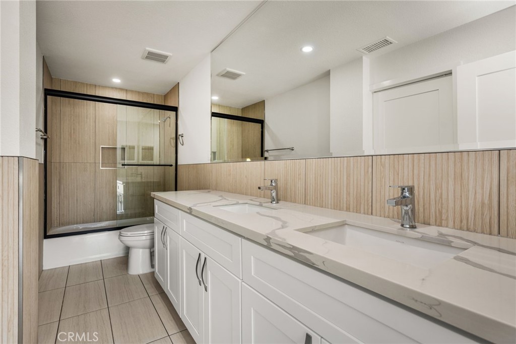 MLS #OC26167256 image #24