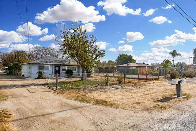 Detail Gallery Image 1 of 42 For 4623 Center Ave, Norco,  CA 92860 - 3 Beds | 2 Baths