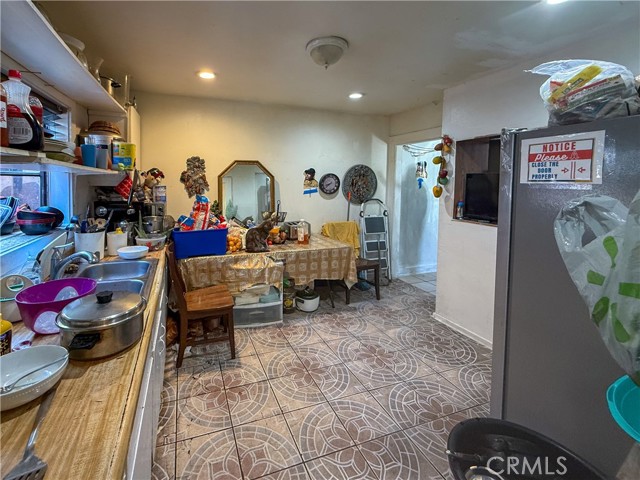 258 N Benton Way, Los Angeles CA: https://media.crmls.org/medias/9b5d6cdb-bea3-4ad5-8935-9f547c855ee2.jpg