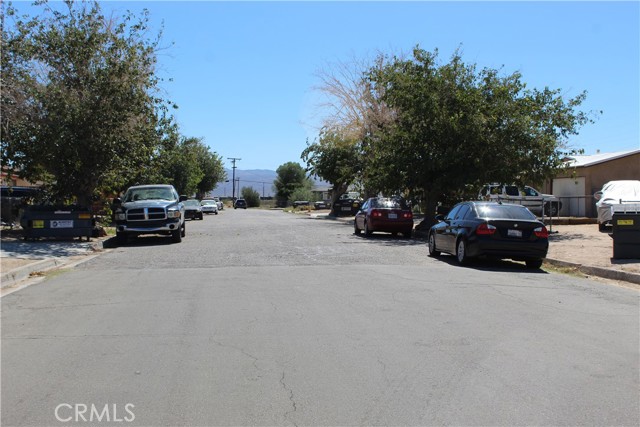 Detail Gallery Image 14 of 17 For 11 Dividing Line St, Yermo,  CA 92398 - – Beds | – Baths