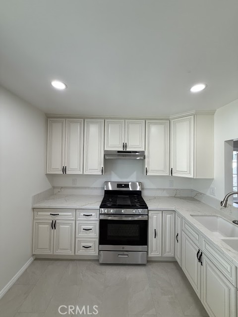 9762 Stanwin Avenue, Arleta CA: https://media.crmls.org/medias/9b5ef5ca-4b79-48b7-bb4e-ca4eed5957f9.jpg