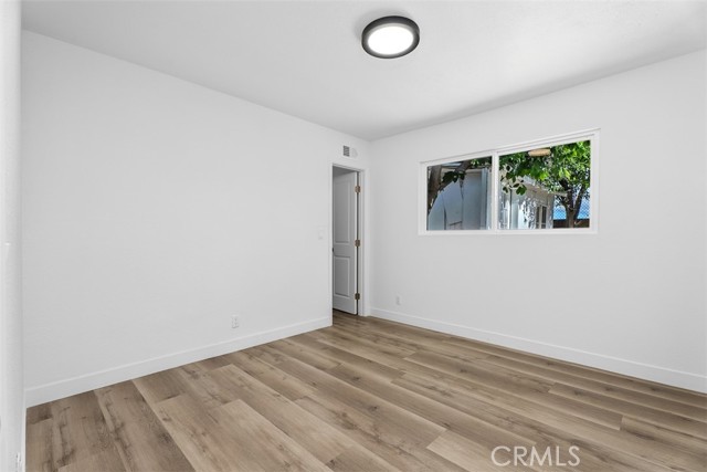 Detail Gallery Image 19 of 28 For 913 S Diamond, Santa Ana,  CA 92704 - 5 Beds | 2 Baths