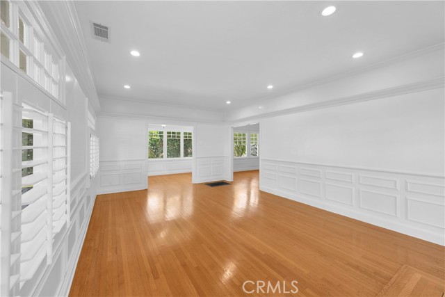 Detail Gallery Image 4 of 36 For 4031 N Virginia Rd, Long Beach,  CA 90807 - 4 Beds | 4 Baths