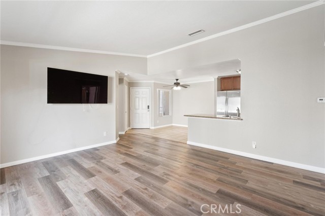 Detail Gallery Image 6 of 38 For 1027 Vista Del Cerro Unit 201, Corona,  CA 92879 - 2 Beds | 2 Baths